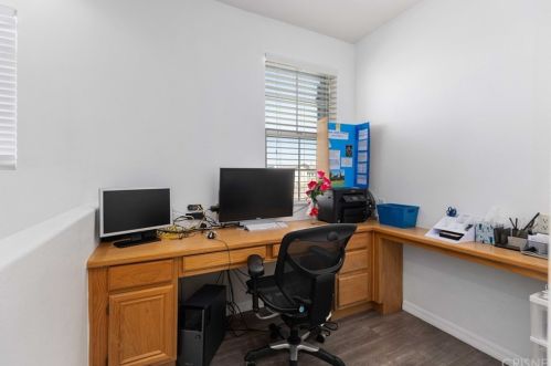 44022 Marbella St, Lancaster CA 93536 exterior