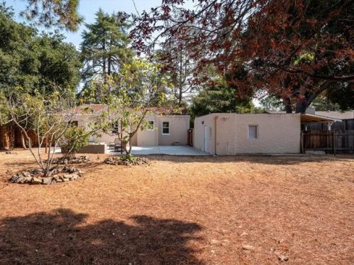 682 San Antonio Rd, Los Altos CA 94022-1304 exterior