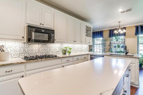 6917 Vista Ridge Ct, Fort Worth, TX 76132-4553