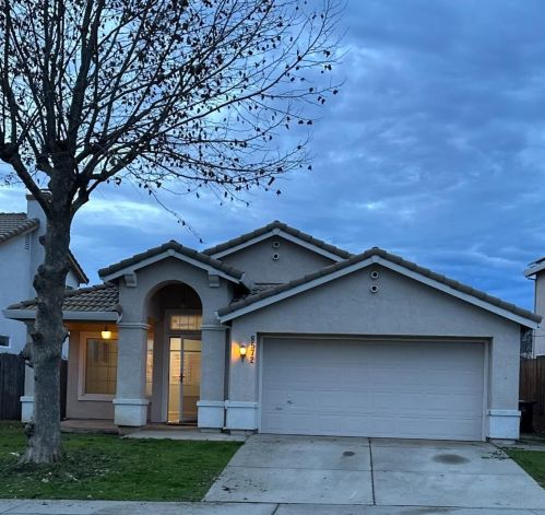 8572 Heritage Hill Dr, Elk Grove, CA 95624-3938