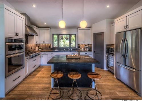 11531 Ghirard Rd, Truckee CA  96161-2776 exterior