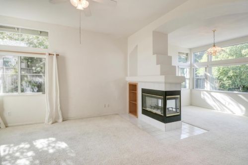 8917 Cedarvillage Dr, Fair Oaks, CA 95628-4082