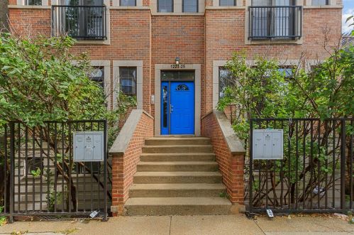 1223 Greenview Ave, Chicago, IL 60642-8387