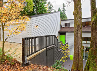 1652 Davenport St, Portland OR  97201-2200 exterior