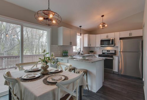 1821 103rd Ave, Minneapolis MN  55433-4745 exterior