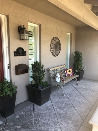 711 Willow Glen Dr, Lodi, CA 95240-0428