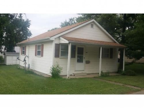 326 A St, Charleston, IL 61920-1308