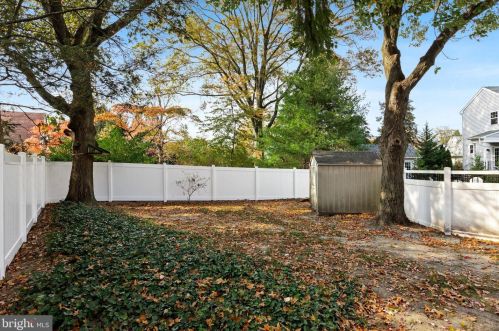 347 Ardmore Ave, Tavistock NJ  08033-1001 exterior