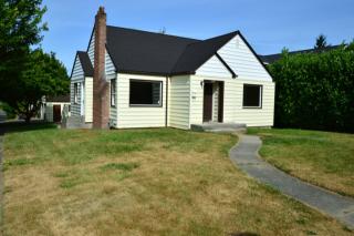 4540 L St, Tacoma, WA 98418-3733