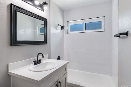 8536 Basswood Ave, Riverside CA  92504-2827 exterior