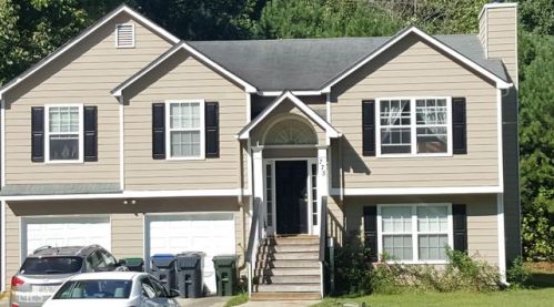 775 Pinewood Dr, Marietta, GA 30064-1039
