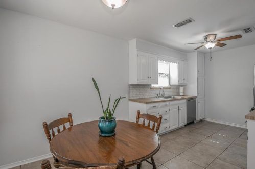 6116 Blue Spruce Cir, Fort Worth TX 76137-2135 exterior