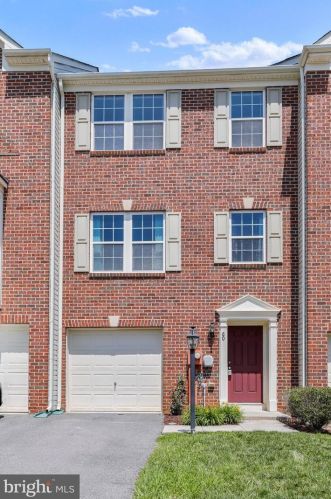 60 Don Quixote Dr, Charles Town WV  25414-6034 exterior