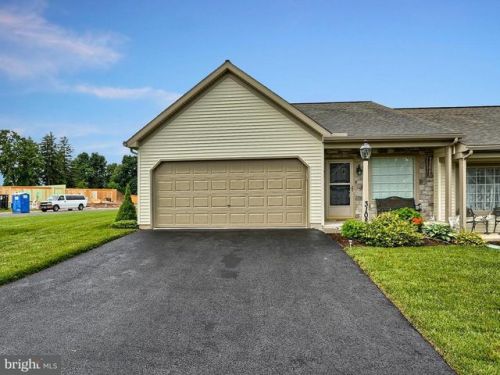 3108 Faire Wynd Pl, York, PA 17315-3898