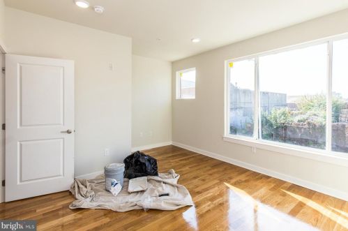 1647 Germantown Ave, Philadelphia PA 19140-4224 exterior