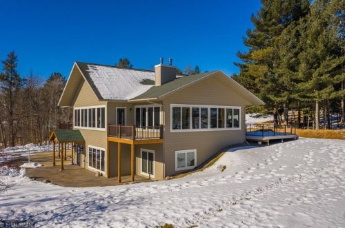 2702 40th St, Hackensack, MN 56452-2138