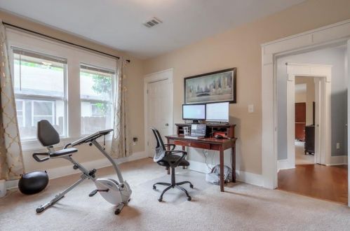 1085 Metropolitan Pkwy, Atlanta GA  30310-3437 exterior