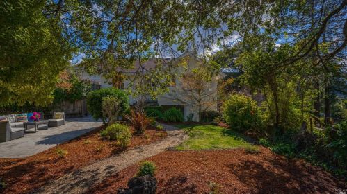 2 Belloreid Ave, San Rafael, CA 94901-1625
