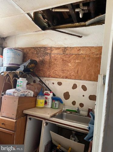 2319 Gordon St, Philadelphia, PA 19125-2511