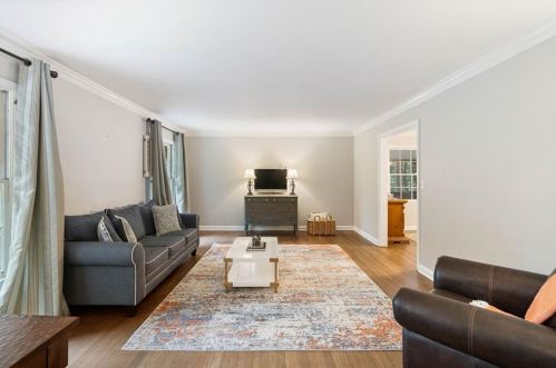 787 Loridans Dr, Atlanta GA  30342-3542 exterior