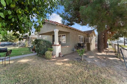 107 10th St, San Bernardino, CA 92410-4410
