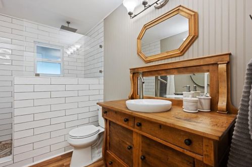 12402 Burlywood Trl, Austin TX  78750-1105 exterior
