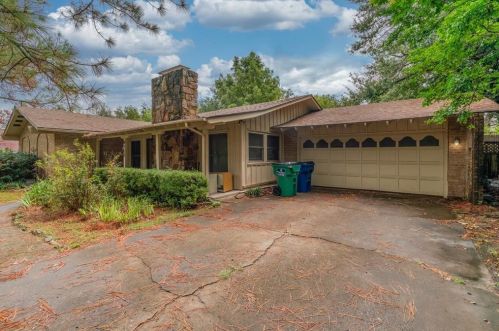6305 Buena Vista Dr, Greenville, TX 75402-6809