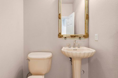 1007 Cyn Edge Dr, Austin TX  78733-2005 exterior