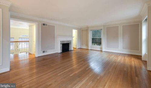 13908 Gate Dr, Silver Spring MD 20906-2208 exterior