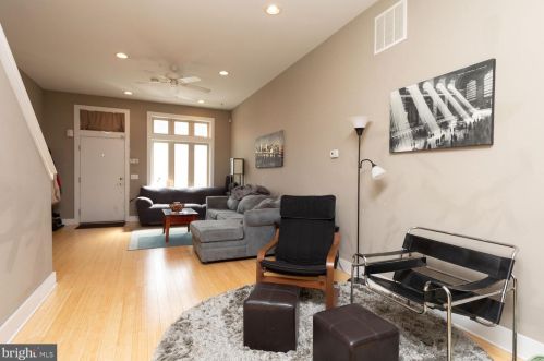 1020 5th St, Philadelphia PA  19147-4010 exterior