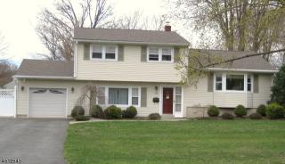 13 Greenview Dr, Pequannock Township, NJ 07440-1704