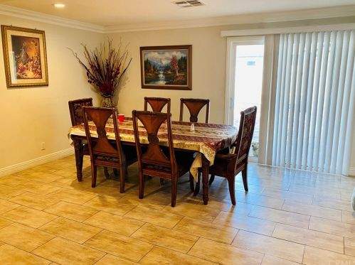 6240 Riverside Ave, Riverside CA  92506-2119 exterior