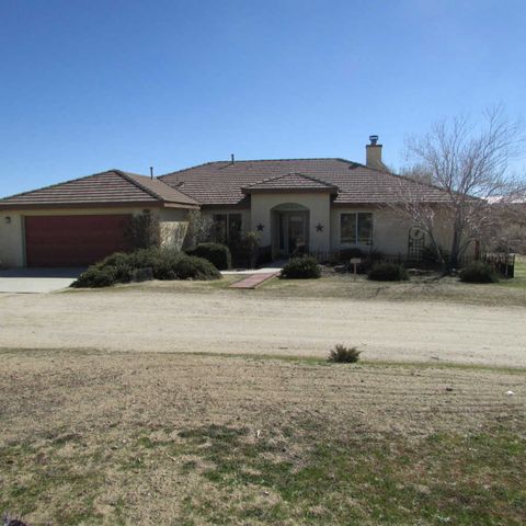9464 61st St, Mojave, CA 93501-7143