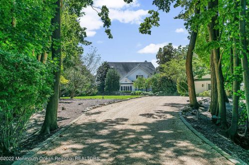 476 Navesink River Rd, Tinton Falls, NJ 07701-6349