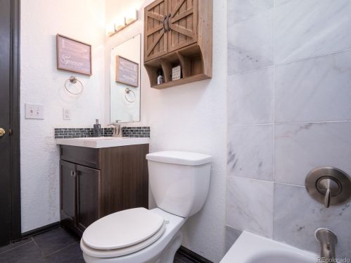 16316 Alabama Dr, Aurora CO 80017-4158 exterior