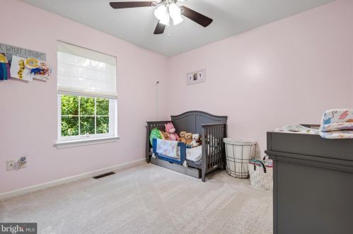 319 Devon Dr, Lancaster PA  17603-4609 exterior