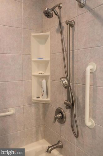 1954 Pickering Trl, Lancaster PA exterior