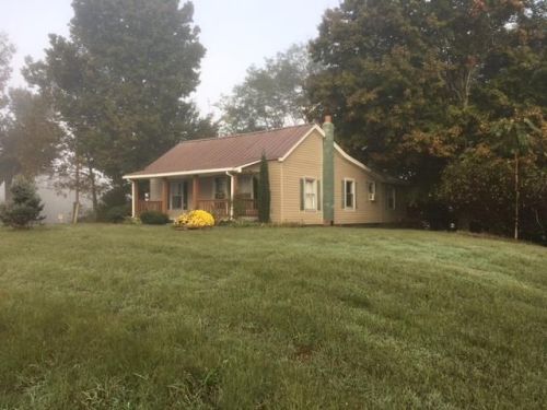 3703 Union Camp Rd, Lafayette, TN 37083-3713