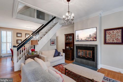 837 22nd St, Philadelphia, PA 19130-1403