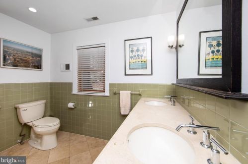 139 Marne Ave, Haddonfield NJ 08033-1444 exterior