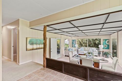 3430 Kaohinani Dr, Honolulu HI  96817-1022 exterior