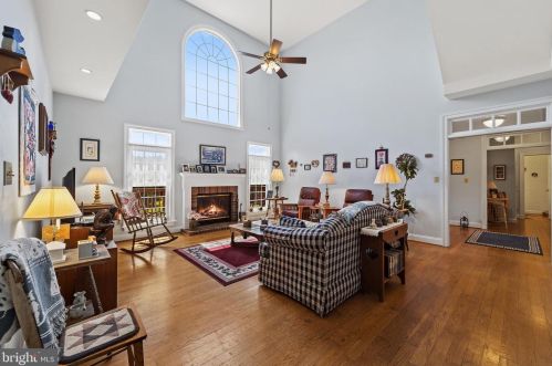 8054 Willboyd Ct, Marshall, VA 20115-2625
