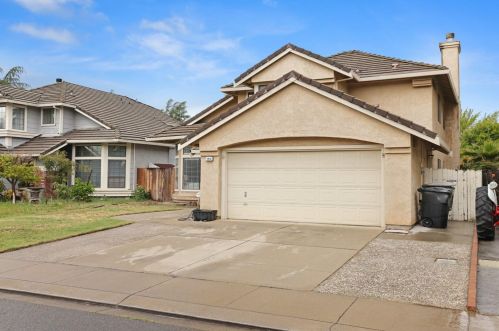 3816 Ararat Ave, Modesto, CA 95356-3200