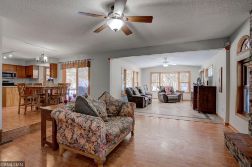 5869 Fernwood St, Saint Paul MN  55126-8405 exterior