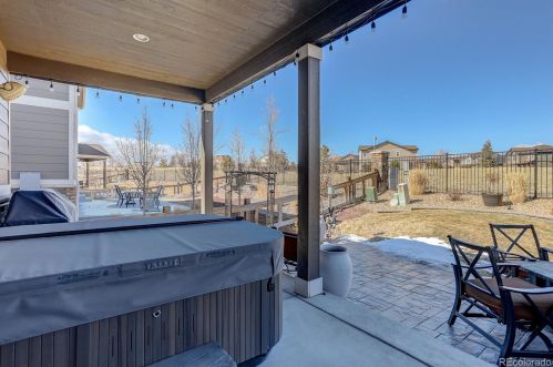 7275 Oak Hill Ct, Aurora CO 80018-1734 exterior