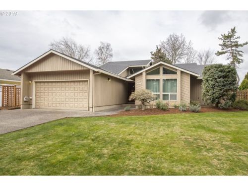 1135 Tall Oaks Dr, Mcminnville, OR 97128-5728