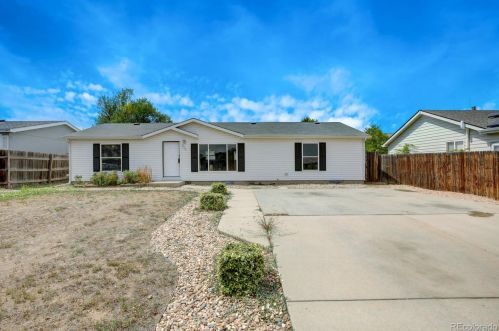 331 32nd Ave, Greeley, CO 80631-1340