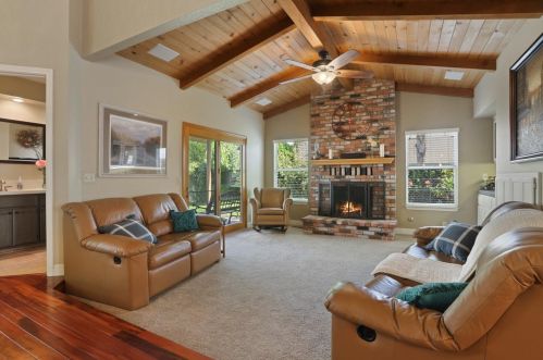 3012 White Oak Way, Lodi, CA 95242-2036
