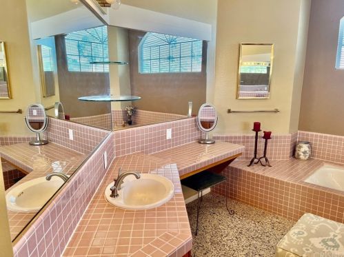 5325 Seneca Pl, Simi Valley CA 93063-2053 exterior