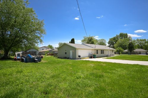 794 Eureka St, Braidwood, IL 60408-1811